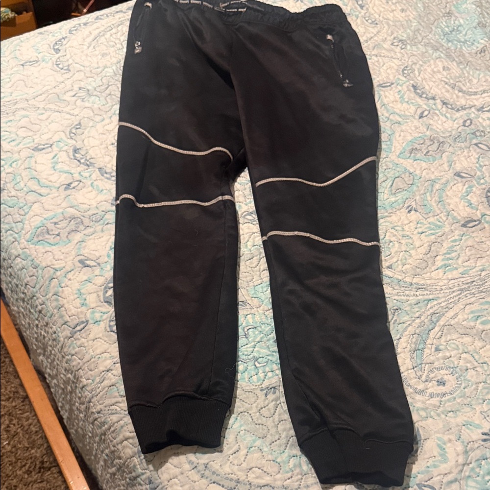 Men's Black Joggers with Stylish Stitching